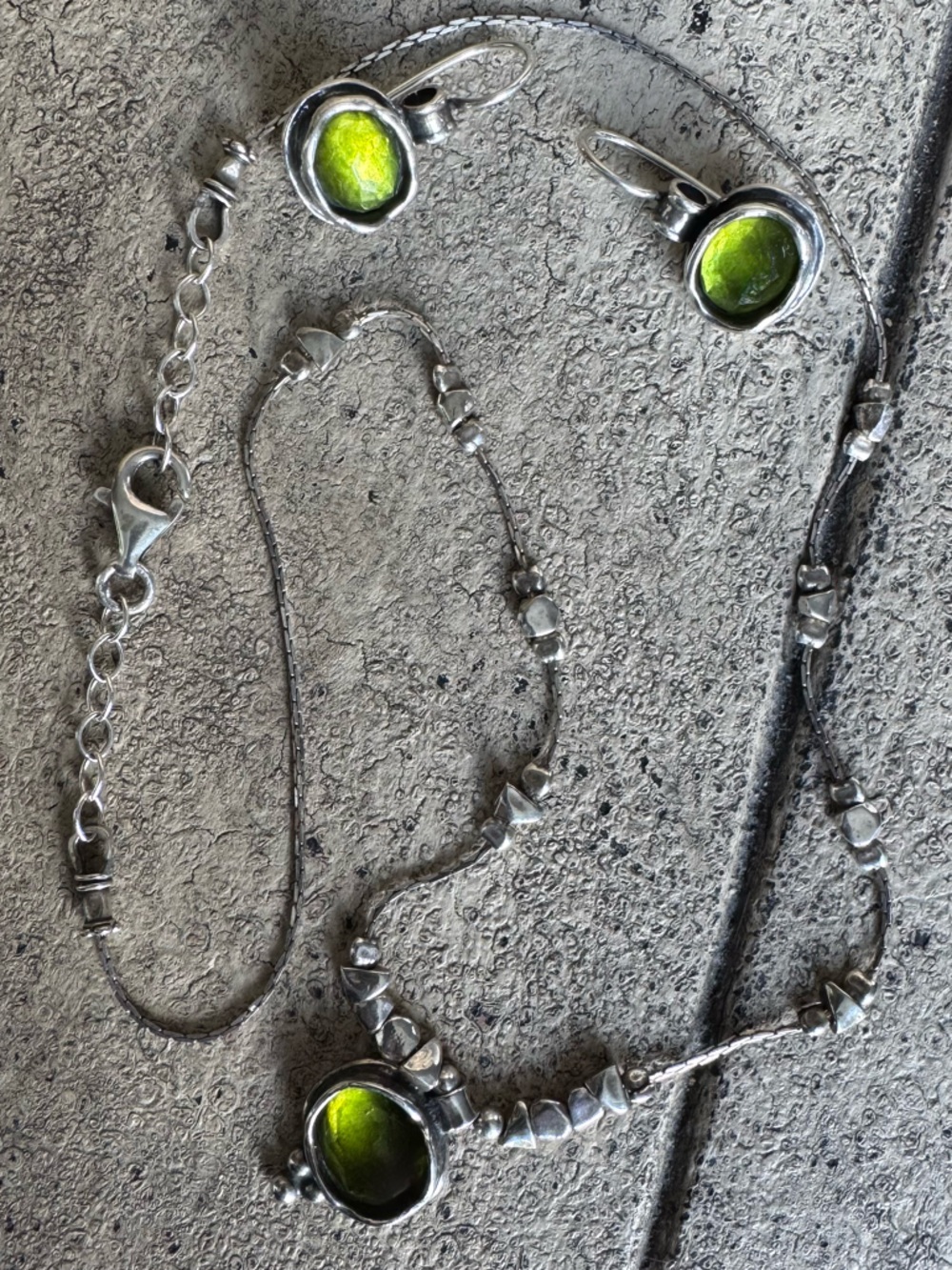 Silpada Green Glass Necklace & Earrings Set